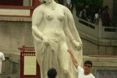 121